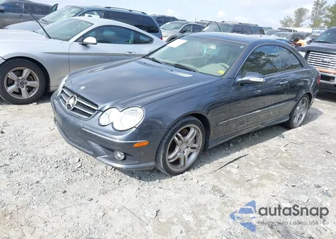 2008 Mercedes-Benz Clk 550 z USA, uszkodzony, nr VIN WDBTJ72H68F253384